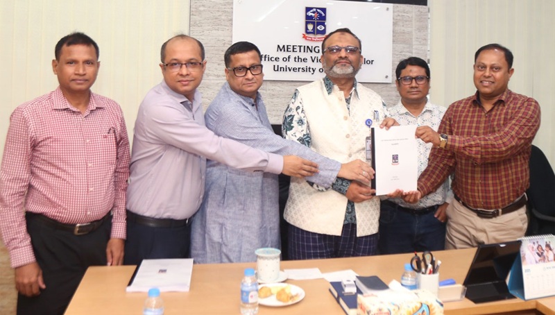 ঢাকা বিশ্ববিদ্যালয়কে বিশেষ মর্যাদা দেওয়ার দাবি শিক্ষকদের