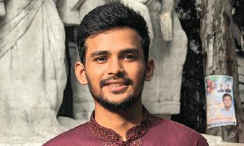 বাবাকে নিয়ে স্লোগান, যা বলছেন উপদেষ্টা আসিফ মাহমুদ