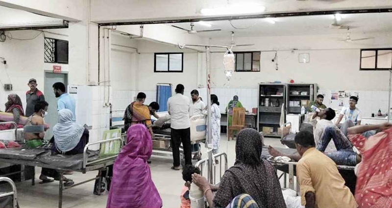পশুর লাথিতে ও কোরবানি দিতে গিয়ে দুই দিনে আহত ৬৪১