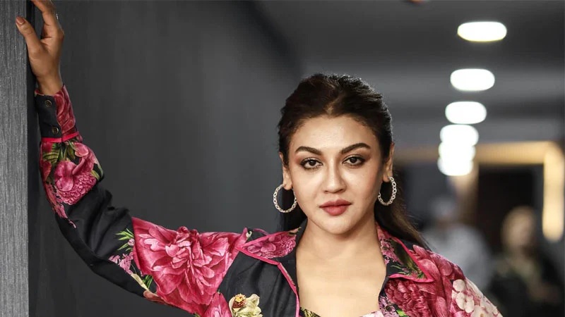 নিজের সিনেমা দেখারও টিকিট পাননি জয়া আহসান