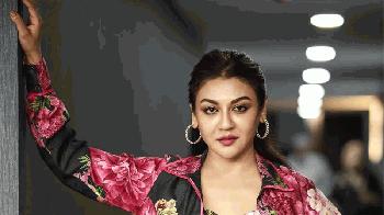 নিজের সিনেমা দেখারও টিকিট পাননি জয়া আহসান