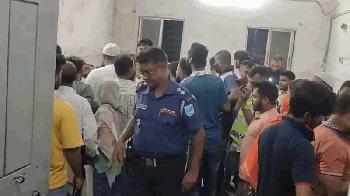 নরসিংদীতে বিএনপির দুগ্রুপের সংঘর্ষ, ওসিসহ আহত ৪