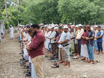 সাংবাদিক নুরুল ইসলামের মায়ের দাফন সম্পন্ন